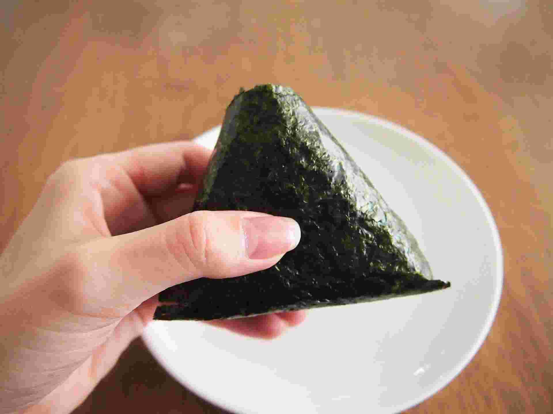コンビニの海苔巻きおにぎり