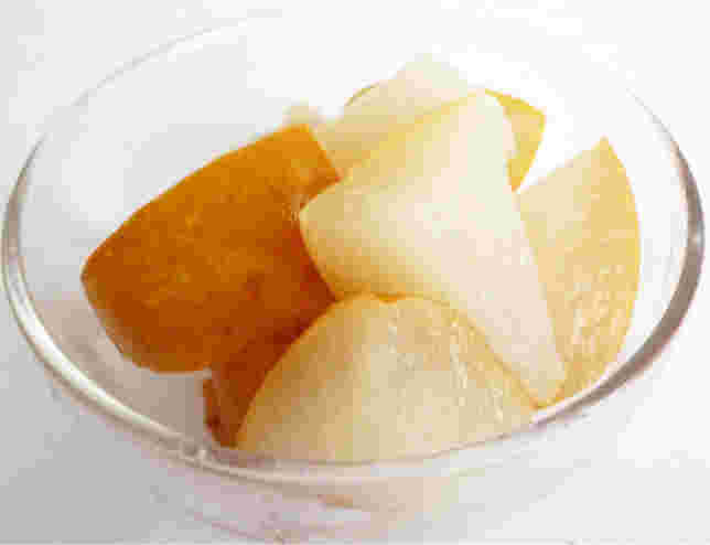 皮ごと梨のコンポート