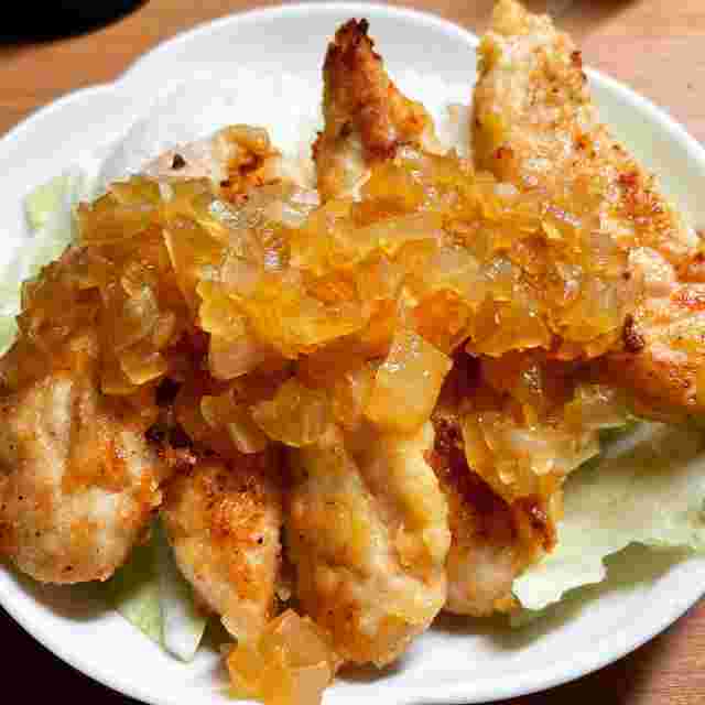 シャリアピンソースのチキンステーキ
