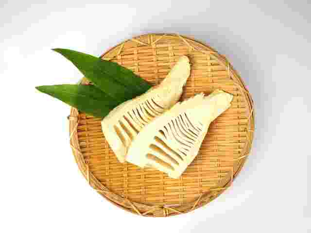 新鮮な茹でたたけのこ