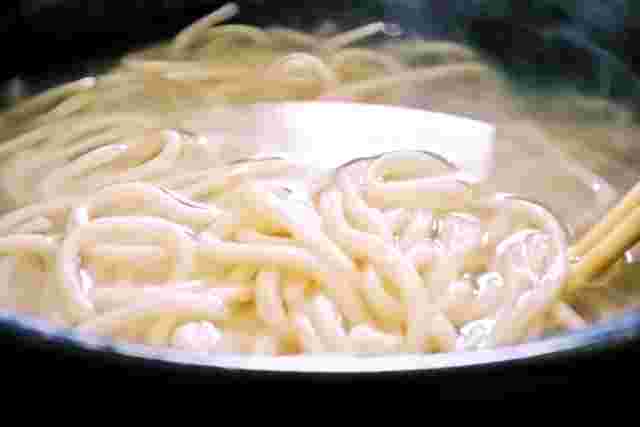 うどん一人前の茹で方
