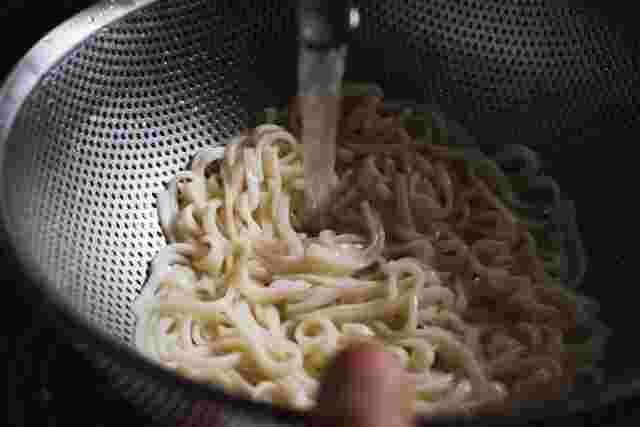 うどん一人前の茹で方