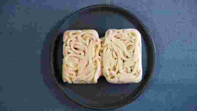 一人前の冷凍うどん