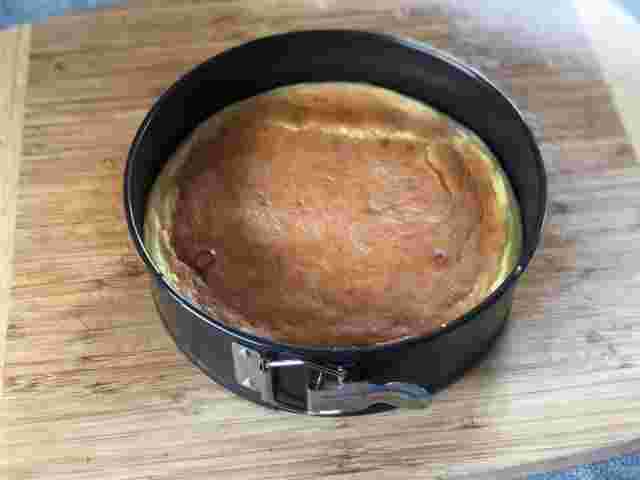 クリームチーズを加熱して作ったチーズケーキ