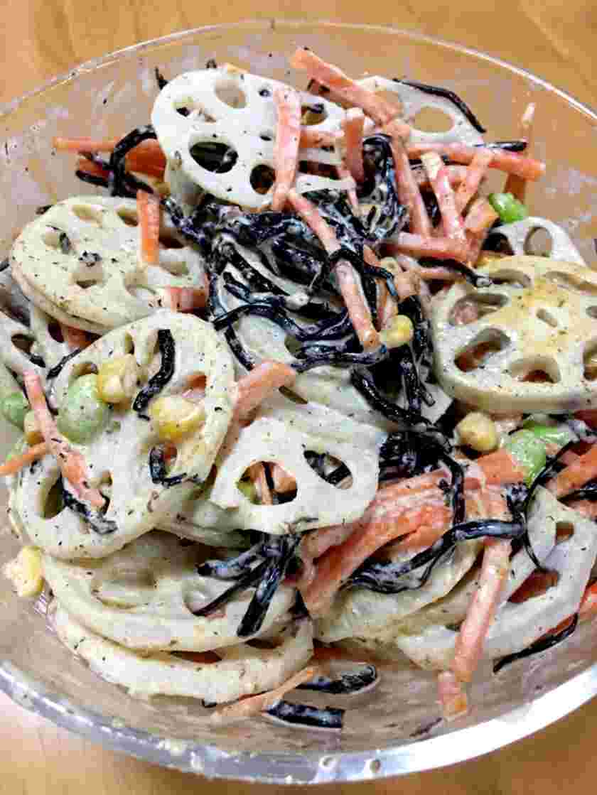 鯛めしの献立に合うれんこんとひじきのサラダ