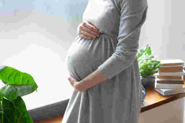 みょうがの食べ過ぎに注意している妊婦
