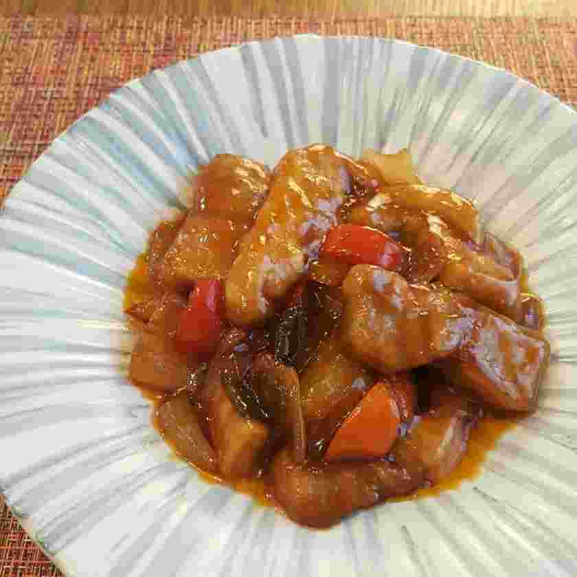さっぱり味でさつまいもご飯に合う酢豚