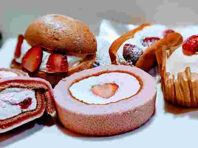いろいろな種類のいちごスイーツ