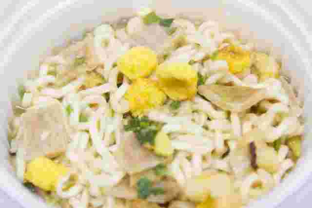 カップラーメン