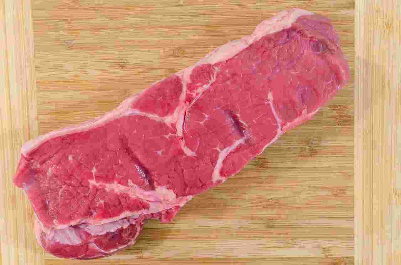 ステーキ用の牛肉