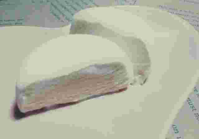 半分に割れた雪見だいふく