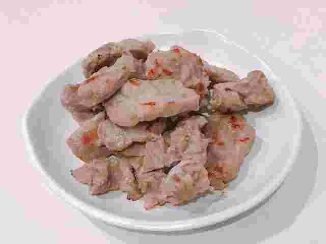焼いた豚肉のカシラ