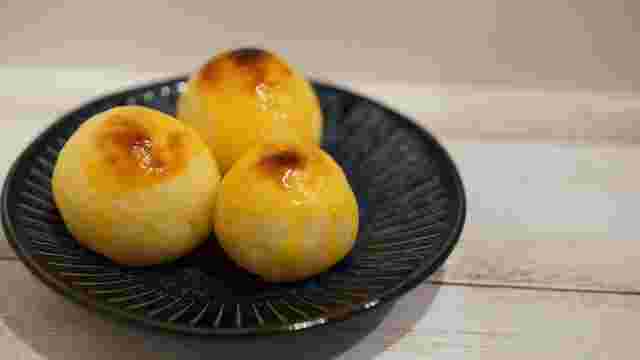 皿に乗ったスイートポテト