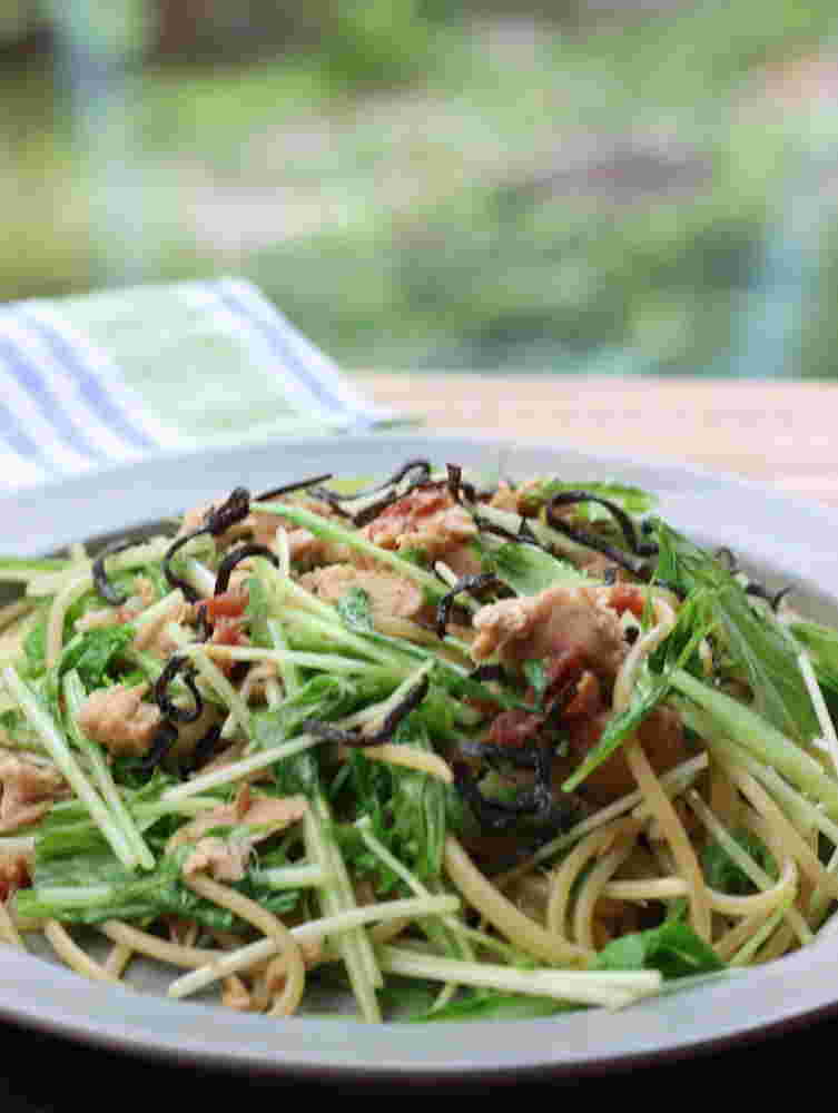水菜とツナと梅肉のパスタ