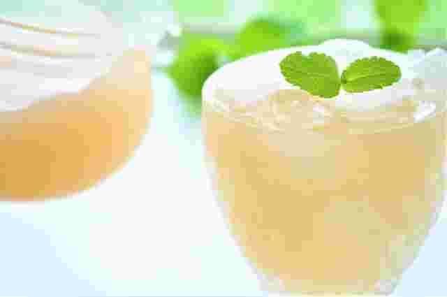 氷が入ったりんごジュース