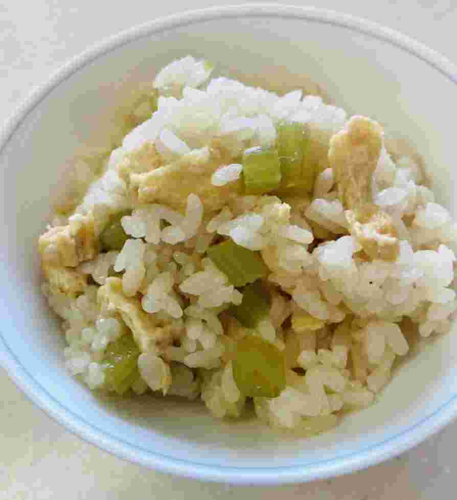 ふきの種類である愛知早生ふきを使った炊き込みご飯