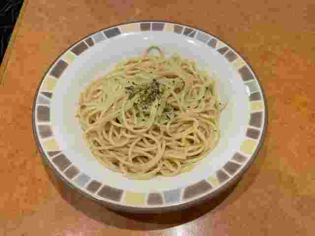 Divellaの全粒粉パスタを使ったスパゲティ