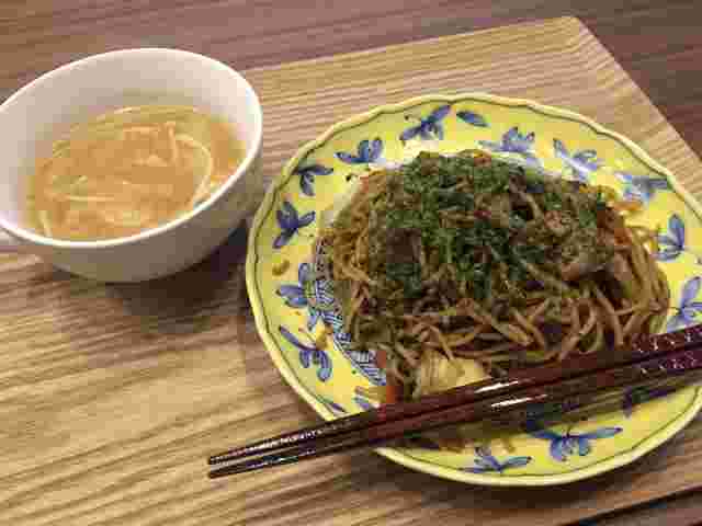 焼きそばと焼きそばに合うスープの献立