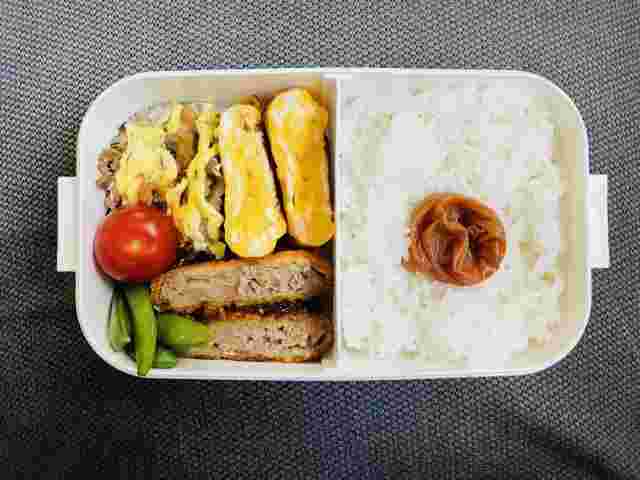 卵焼きが入ったお弁当