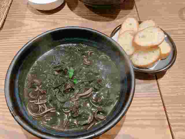 イカ墨を使ったパスタ